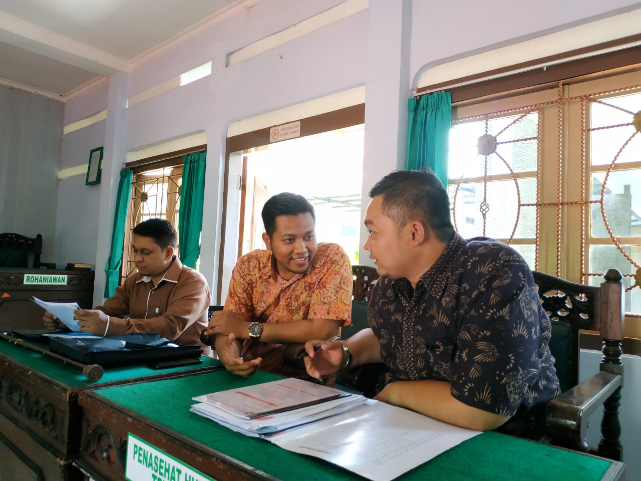 Sebagai kuasa hukum dalam sengketa pertanahan di PN Pamekasan